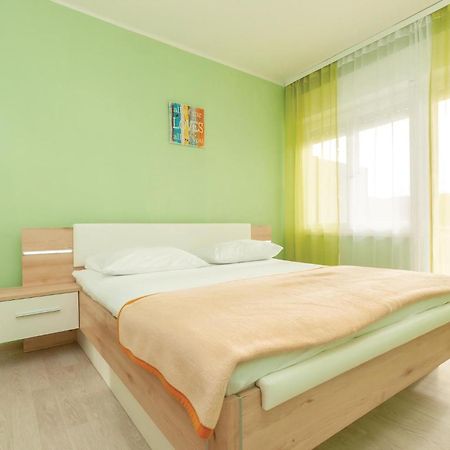 Cozy Home In Dolac With Kitchen Primošten Zewnętrze zdjęcie