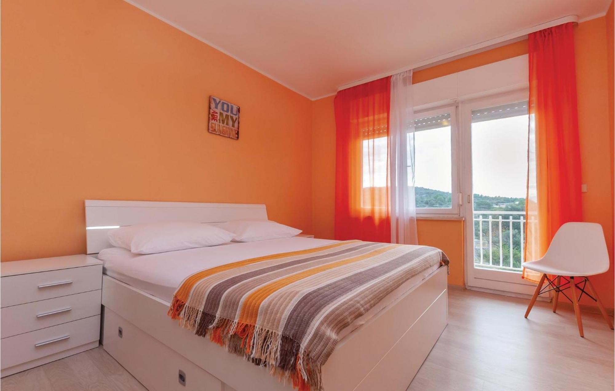 Cozy Home In Dolac With Kitchen Primošten Zewnętrze zdjęcie